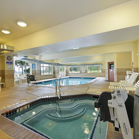 Comfort Suites Eugene Bagian luar foto