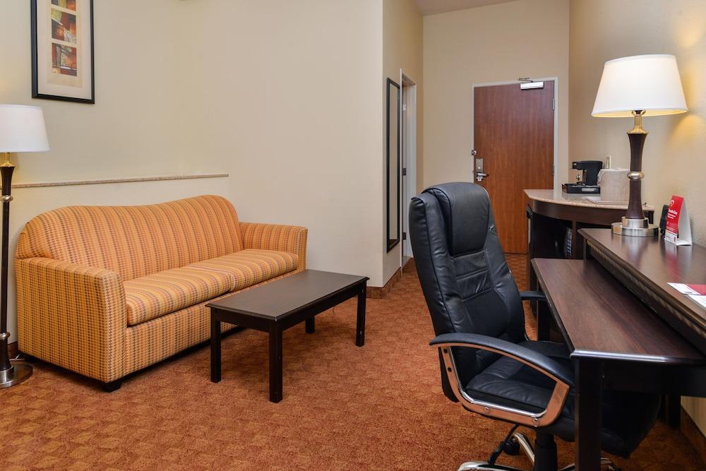 Comfort Suites Eugene Bagian luar foto