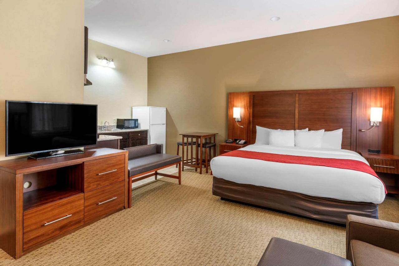 Comfort Suites Eugene Bagian luar foto