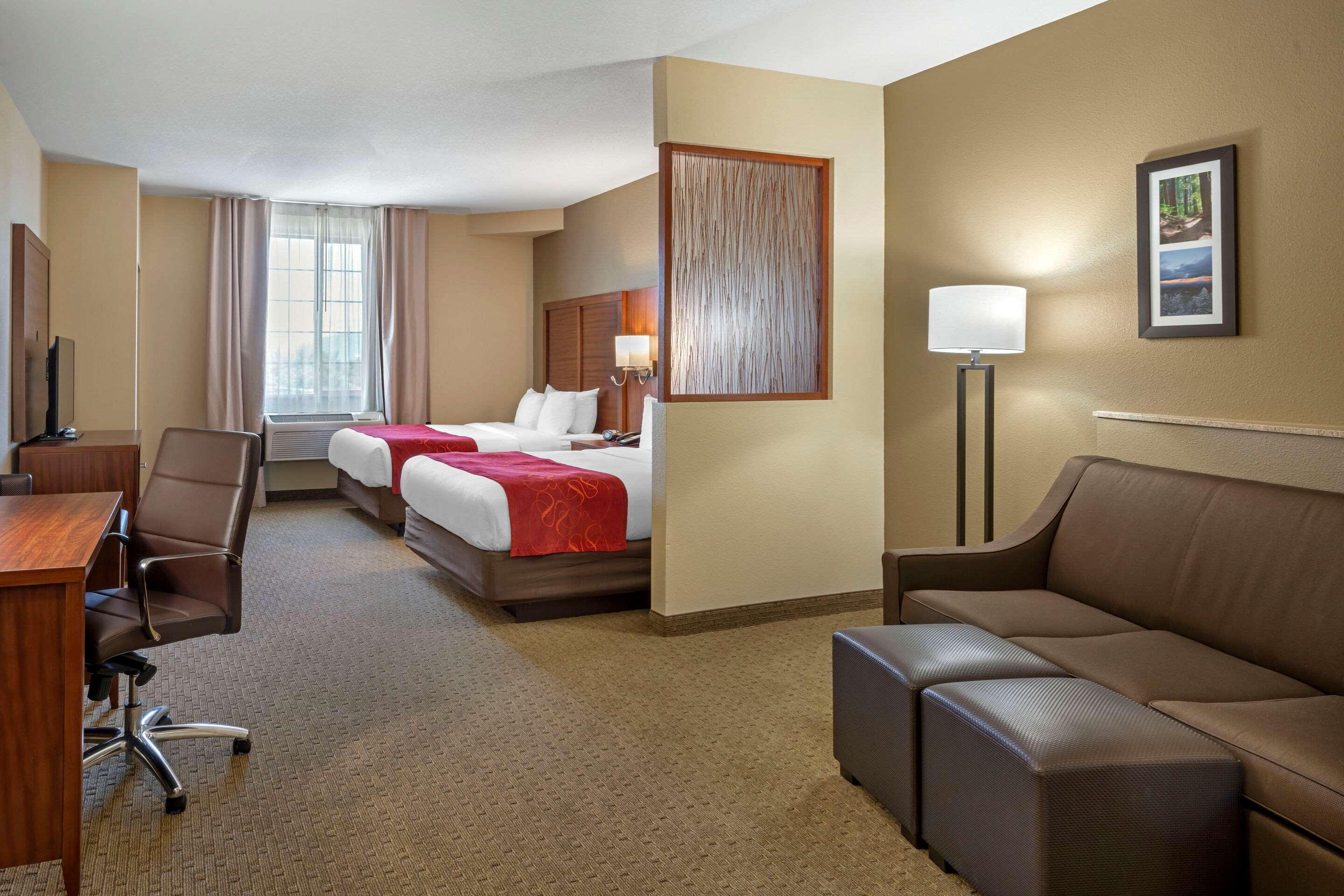 Comfort Suites Eugene Bagian luar foto