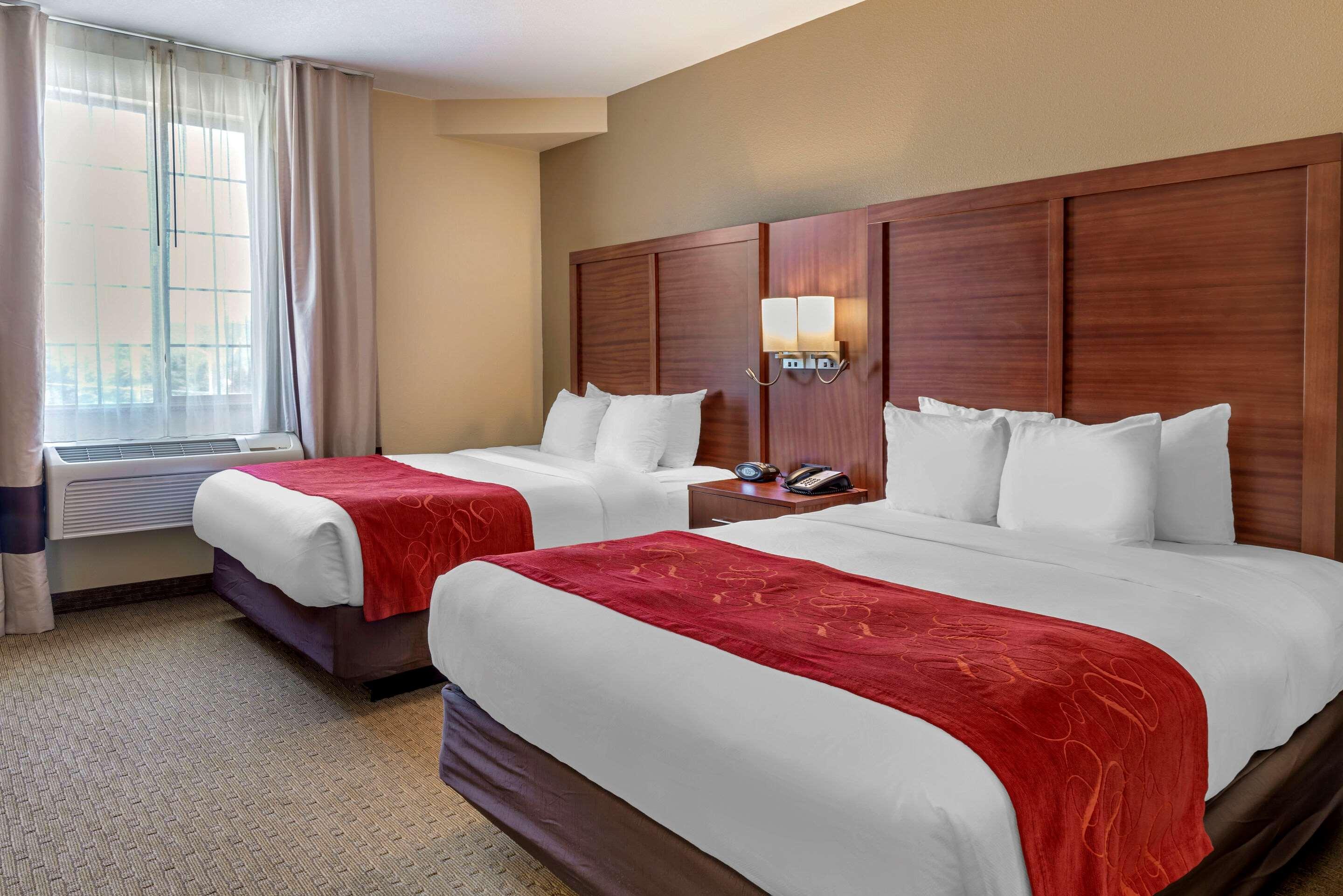 Comfort Suites Eugene Bagian luar foto