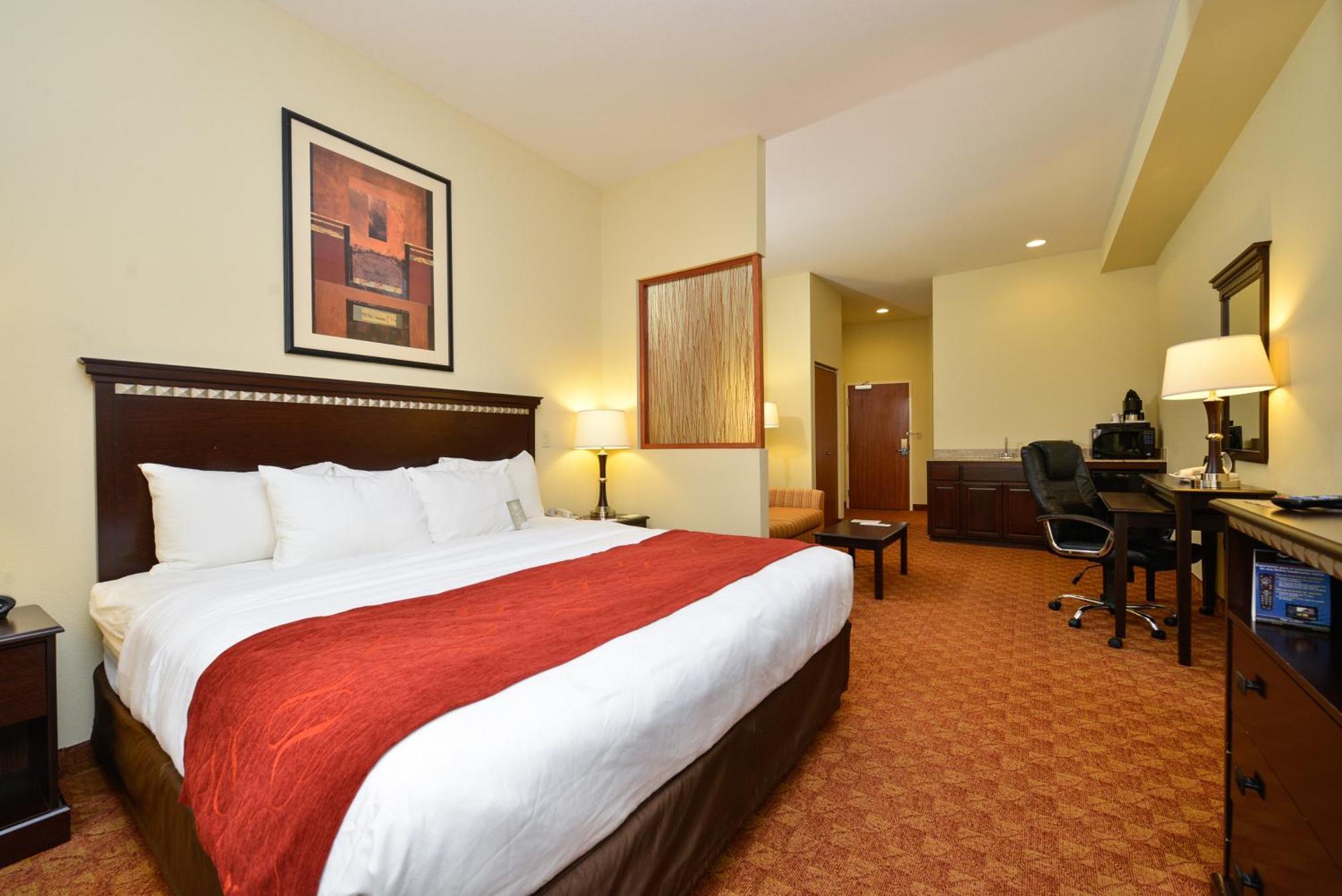 Comfort Suites Eugene Bagian luar foto