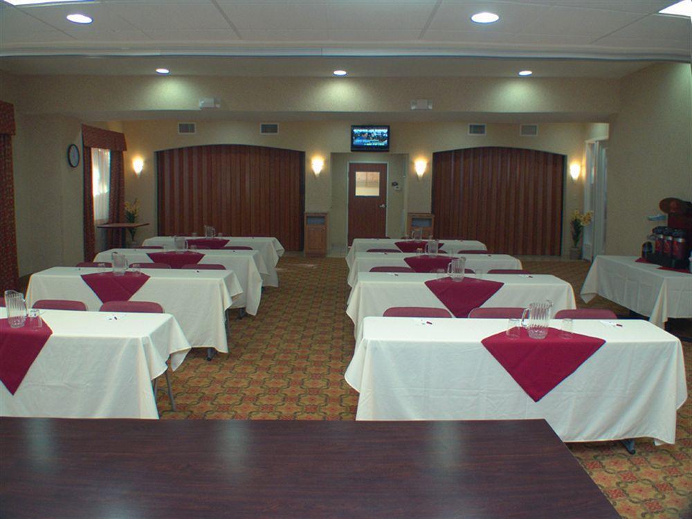 Comfort Suites Eugene Bagian luar foto